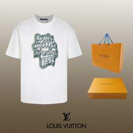Picture of Louis Vuitton T Shirts Short _SKULVXS-Lsxitx1146784